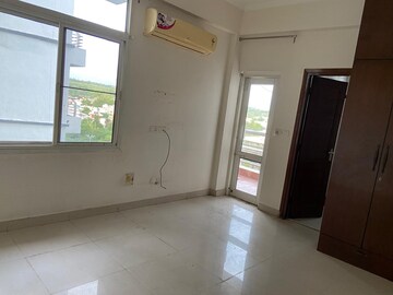 Furnished Amenities in 4 BHK Builder Floor at Sector 6 – for Rent