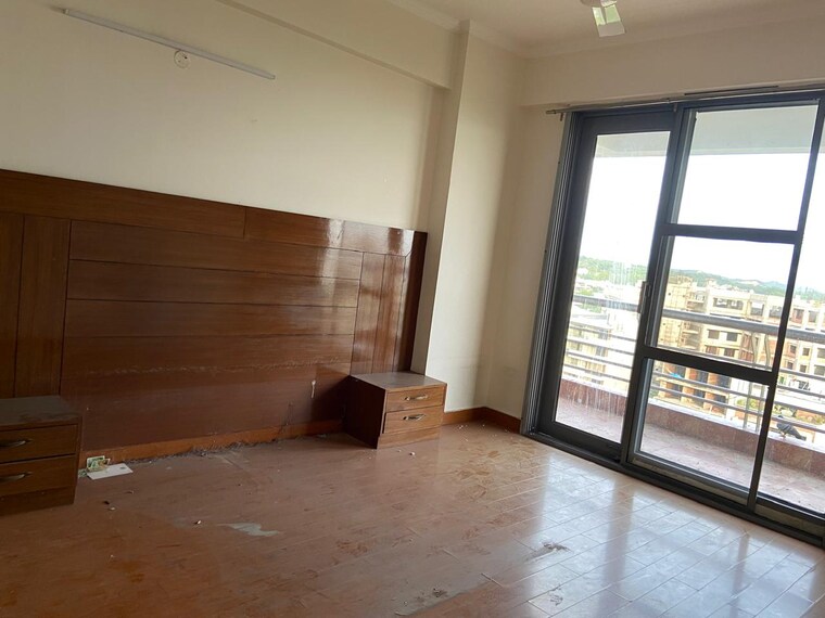 Room, sector 6 4 Bedroom 1500 Sq.Ft. Builder Floor In Sector 6 Panchkula 9526611