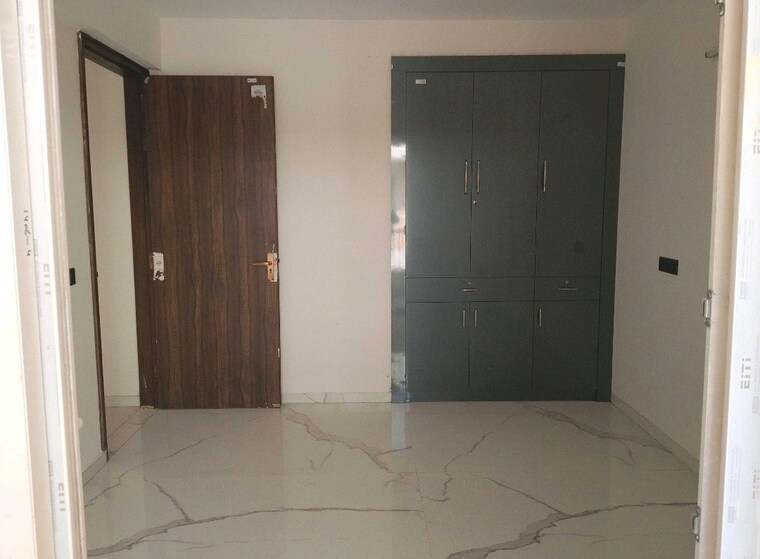 Room, emerald-anmol 4 Bedroom 1940 Sq.Ft. Apartment In Sector 88 Faridabad 9526610
