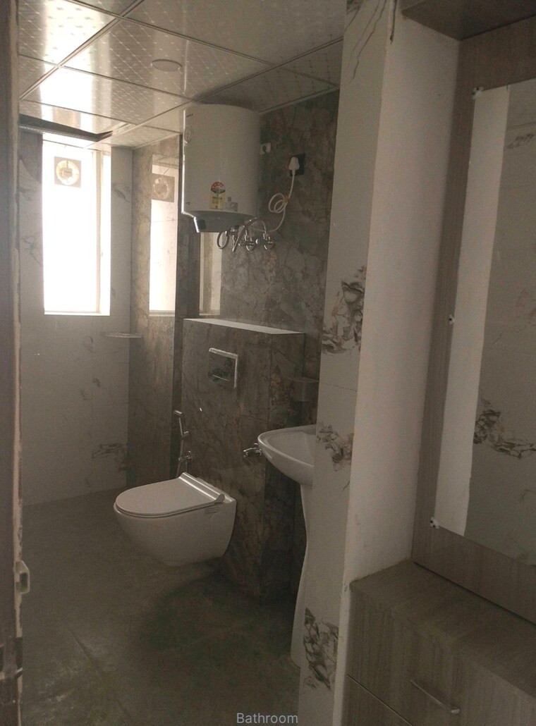 Bathroom, emerald-anmol 4 Bedroom 1940 Sq.Ft. Apartment In Sector 88 Faridabad 9526610