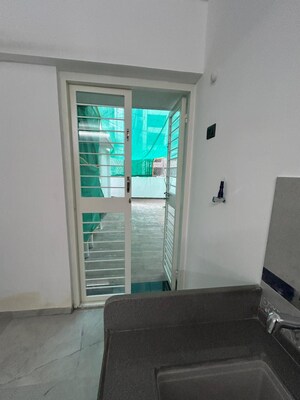 Room in 3 BHK Apartment at Unique Youtopia, Kharadi – for Rent