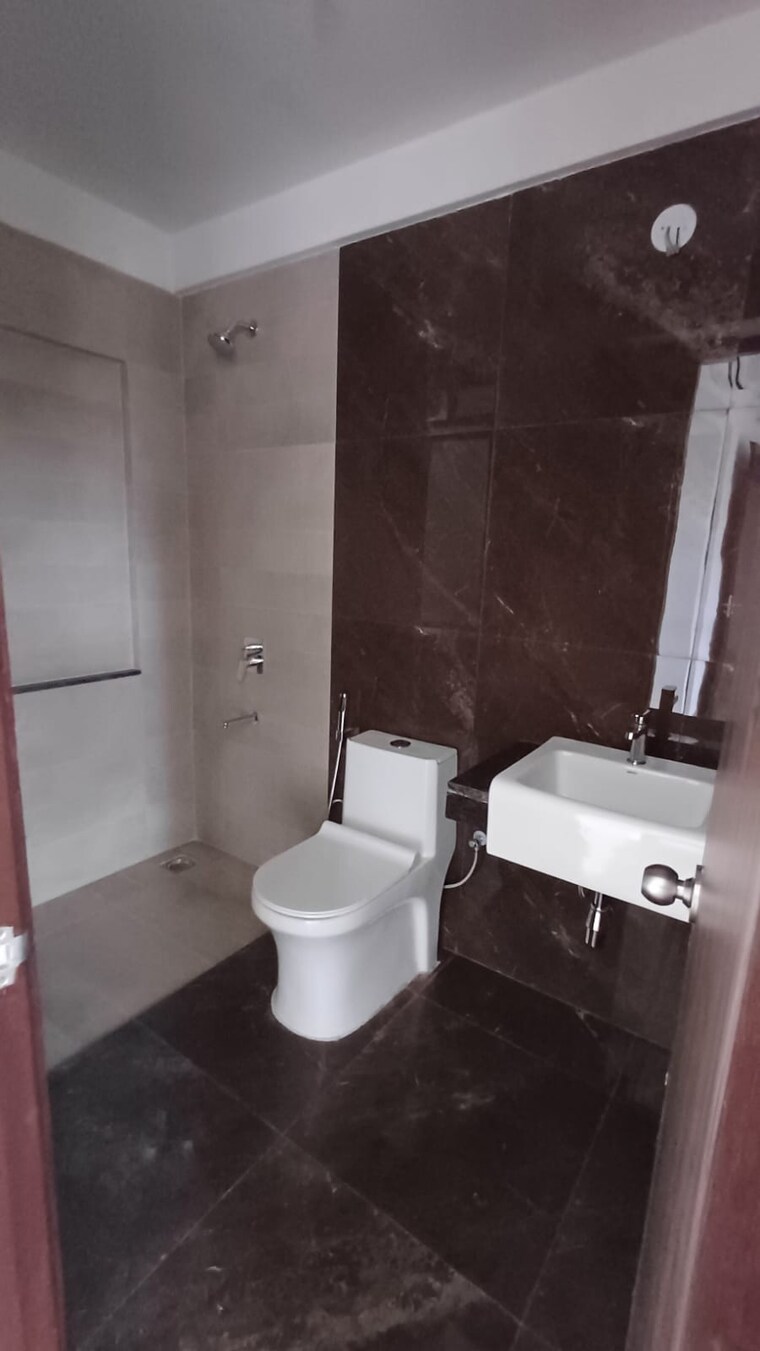 Bathroom, indiabulls-one-indiabulls 1 Bedroom 494 Sq.Ft. Apartment In Pokhran Road No Two Thane 9526636