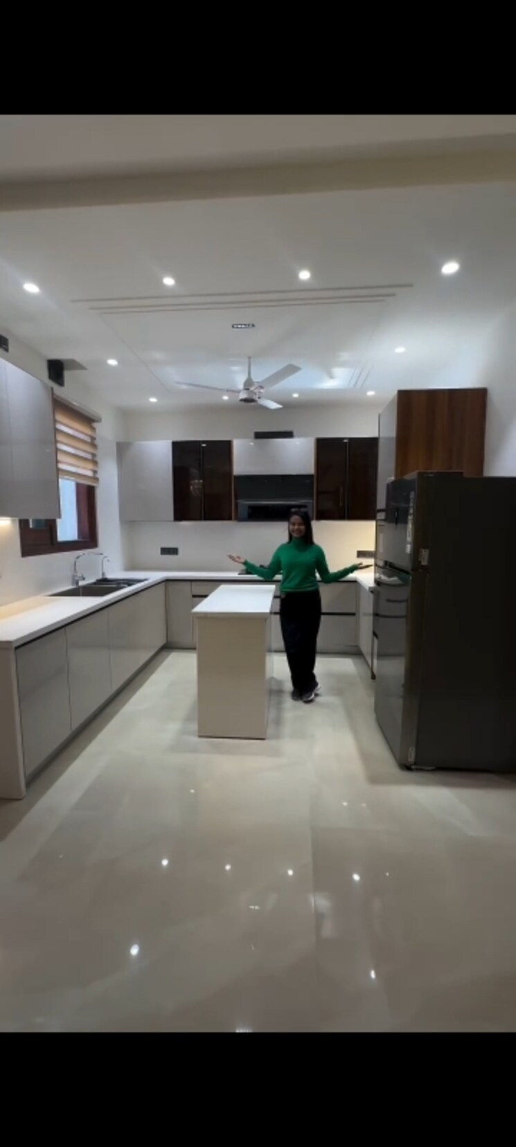 Master Bedroom, sunny enclave 6 Bedroom 257 Sq.Yd. Villa In Sunny Enclave Mohali 9526649