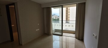 Room in 2 BHK Apartment at Hiranandani Highland, Powai – for Rent