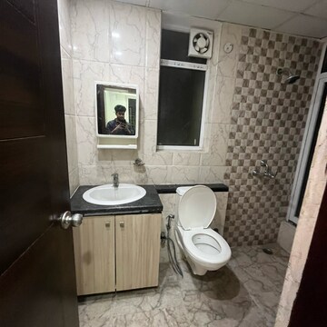 Bathroom in 2.5 BHK Apartment at Mahagun Mirabella, Sector 79 – for Rent