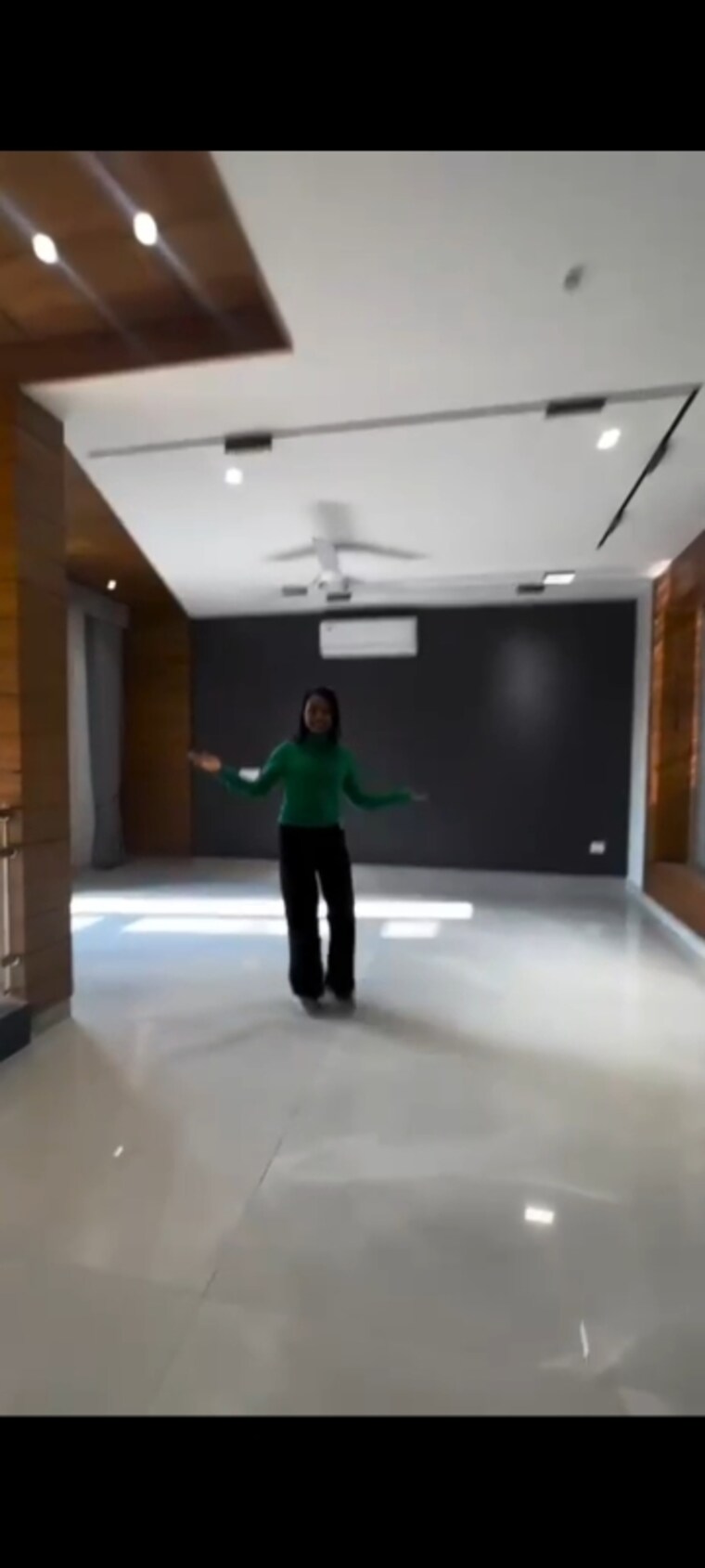 Room, sunny enclave 5 Bedroom 256 Sq.Yd. Independent House In Sunny Enclave Mohali 9526691