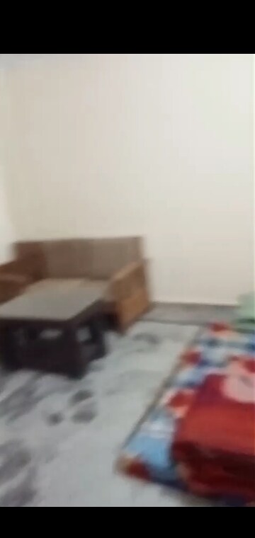 Parking in 2 BHK Builder Floor at Mahavir Enclave – for Rent