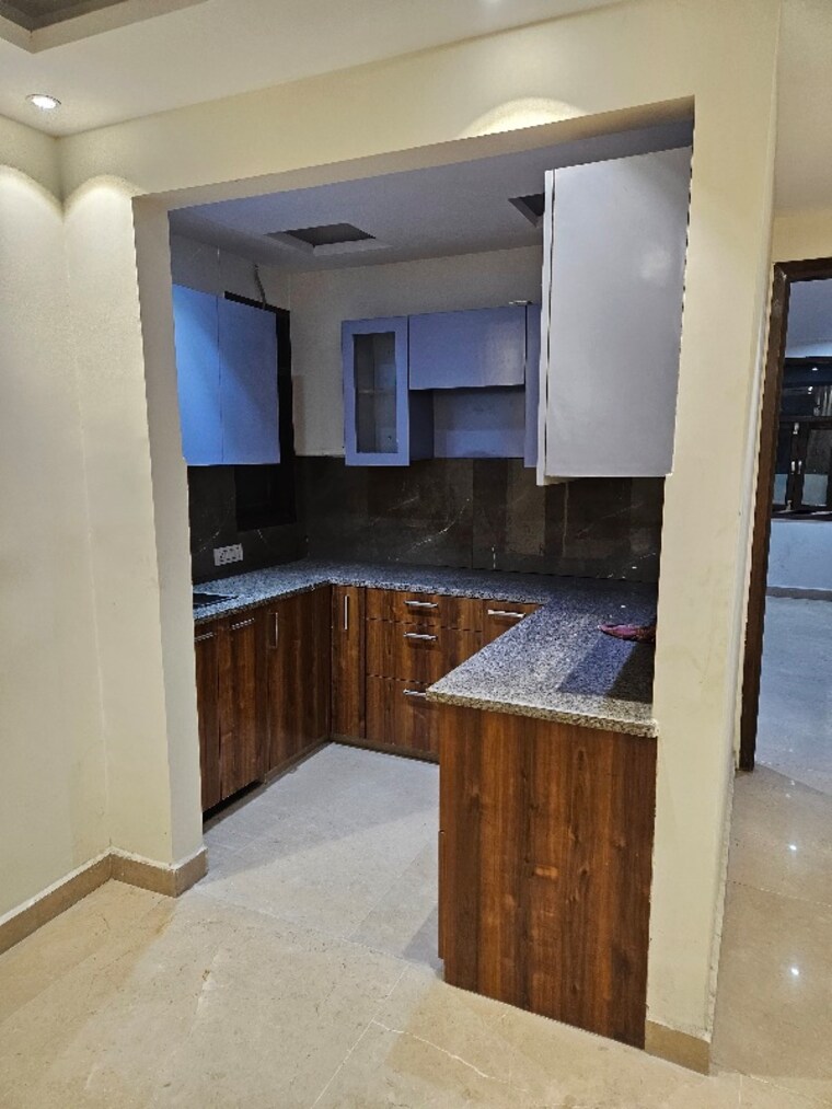 Kitchen, mansarover garden 3 Bedroom 1250 Sq.Ft. Builder Floor In Mansarover Garden Delhi 9526709