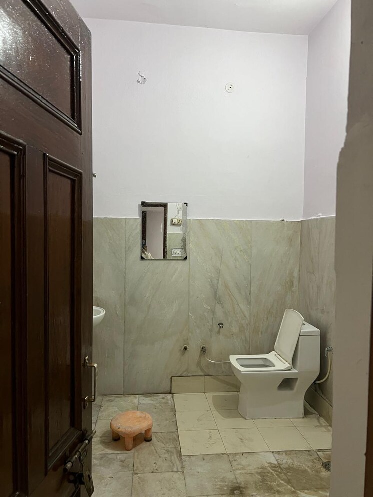 Bathroom, jogiwala 4 Bedroom 2200 Sq.Ft. Independent House In Jogiwala Dehradun 9526703
