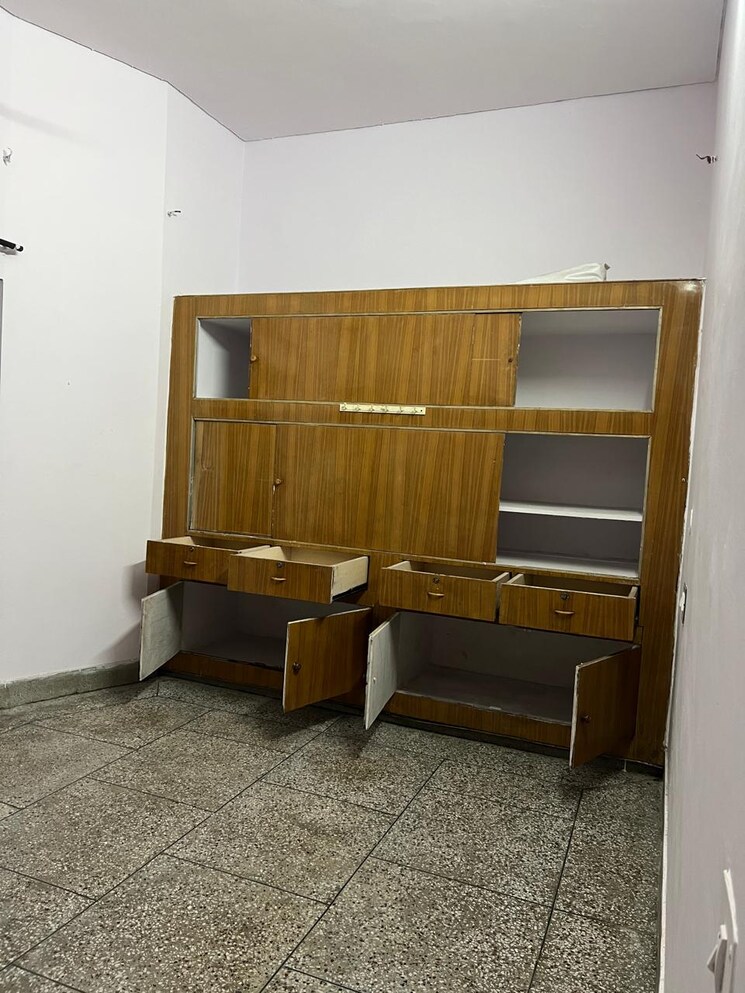 undefined, jogiwala 4 Bedroom 2200 Sq.Ft. Independent House In Jogiwala Dehradun 9526703