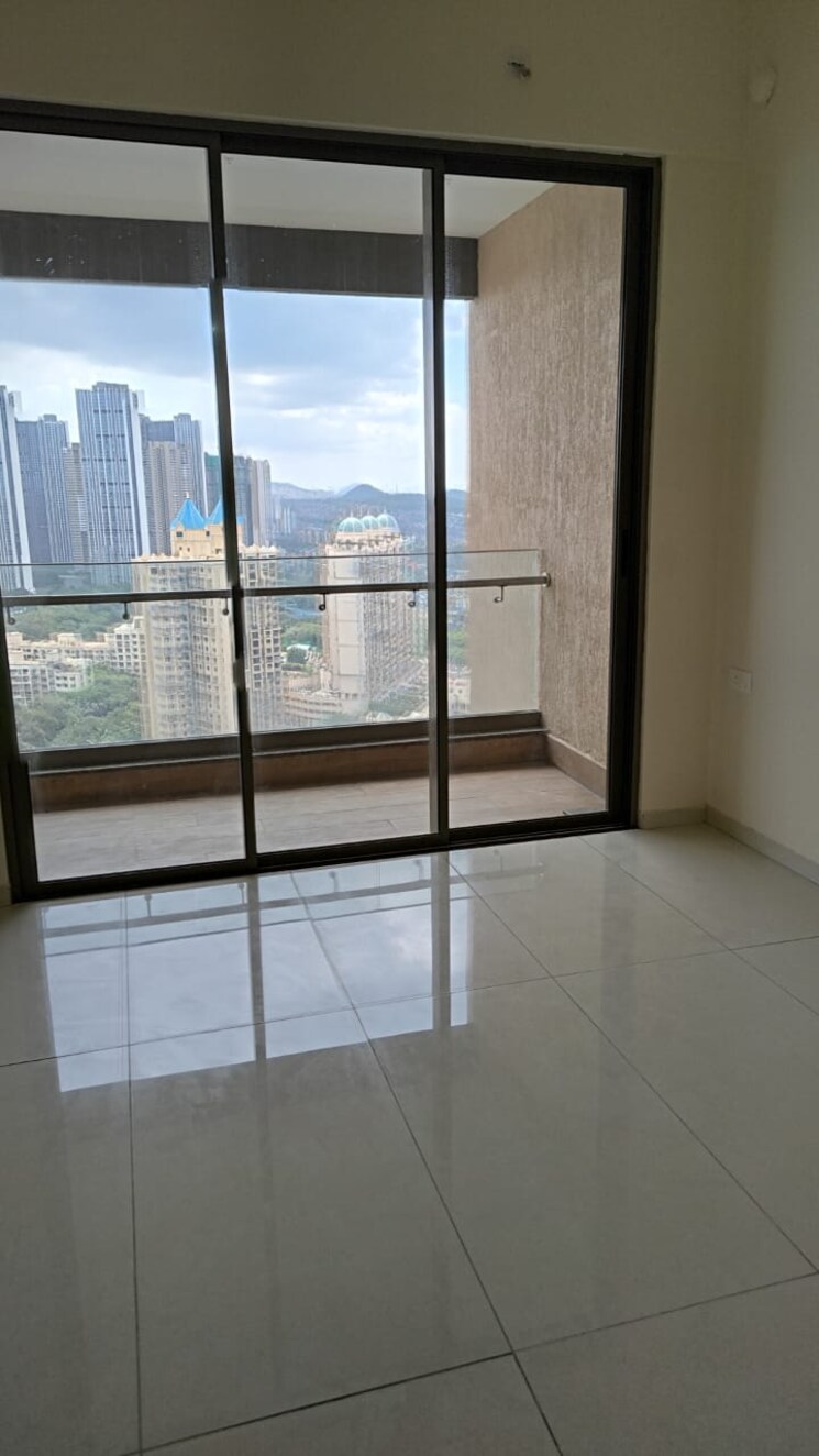 Room, mulund west 2 Bedroom 855 Sq.Ft. Apartment In Mulund West Mumbai 9526711