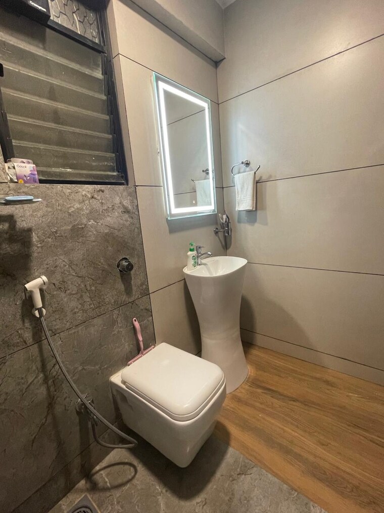 Bathroom, ambegaon budruk 2 Bedroom 1000 Sq.Ft. Apartment In Ambegaon Budruk Pune 9526725