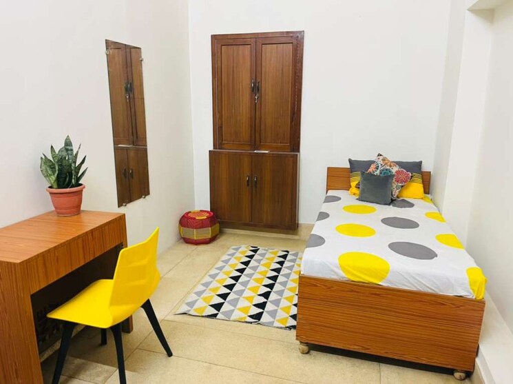 Bedroom, laxmi nagar 2 Bedroom 635 Sq.Ft. Builder Floor In Laxmi Nagar Delhi 9526742