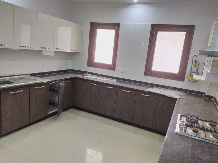 Kitchen, greater kailash i 3 Bedroom 3000 Sq.Ft. Builder Floor In Greater Kailash I Delhi 9526773