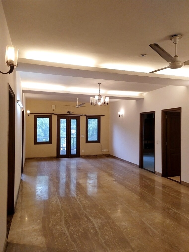 Living Room, greater kailash i 3 Bedroom 3000 Sq.Ft. Builder Floor In Greater Kailash I Delhi 9526773
