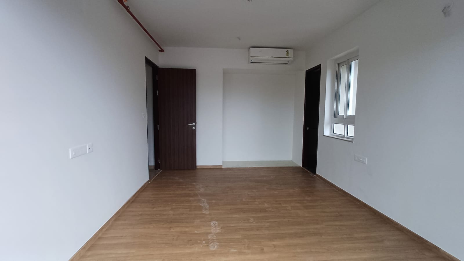 1 BHK + Extra Room Apartment For Rent in One Indiabulls Thane 1