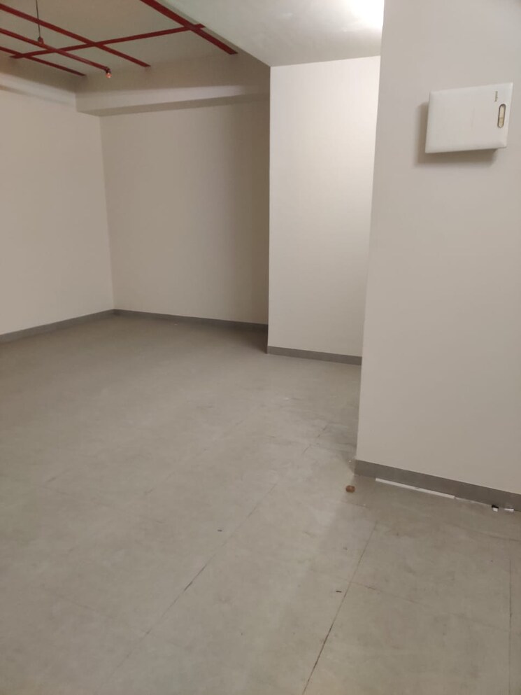 Team Area, bramha-boulevard Commercial Office Space 430 Sq.Ft. In Camp Pune 9526753