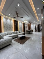 4 BHK + Servant Room 1800 Sq.Ft. Builder Floor in Saket 