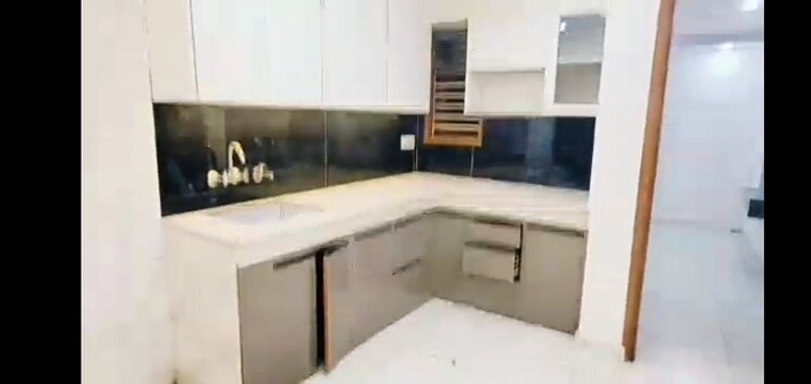 Kitchen, mahavir enclave 3 Bedroom 810 Sq.Ft. Builder Floor In Mahavir Enclave Delhi 9526769