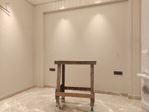 Room in 4 BHK Builder Floor at Greater Kailash ii – for Sale