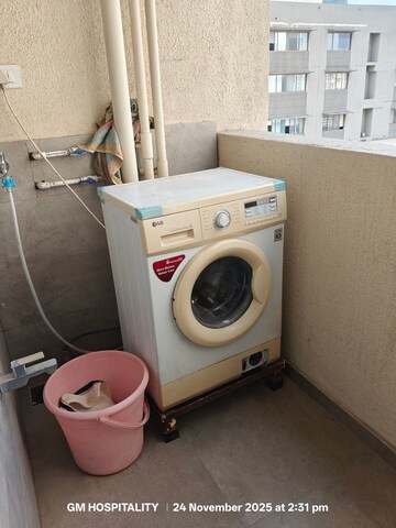 Bathroom in 2 BHK Builder Floor at Saket – for Rent