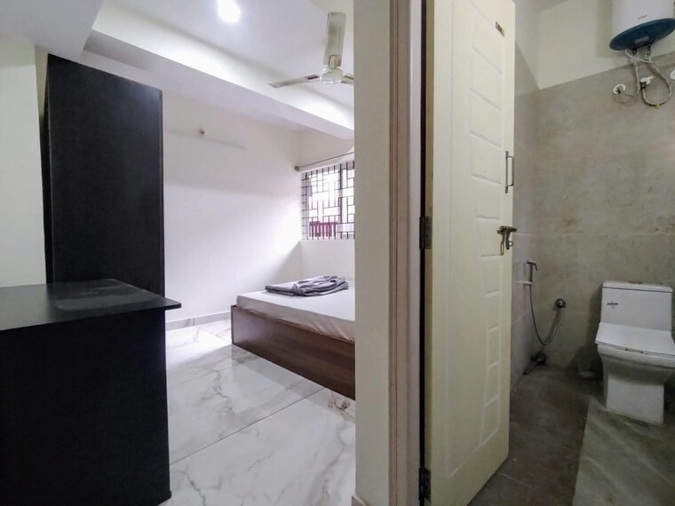 Bathroom, saket 3 Bedroom 1215 Sq.Ft. Builder Floor In Saket Delhi 9526800