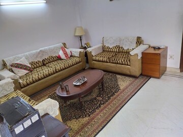 2 BHK Builder Floor For Rent in Kalkaji