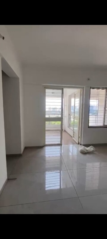 Room in 2 BHK Apartment at Sai Ram Society CHS, Balaji Nagar – for Rent