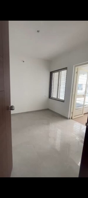 Room in 2 BHK Apartment at Sai Ram Society CHS, Balaji Nagar – for Rent