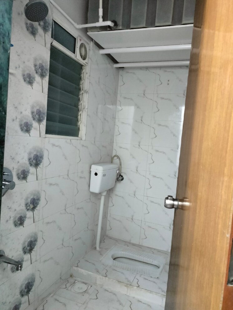 Bathroom, sinhagad 2 Bedroom 900 Sq.Ft. Apartment In Sinhagad Pune 9526817