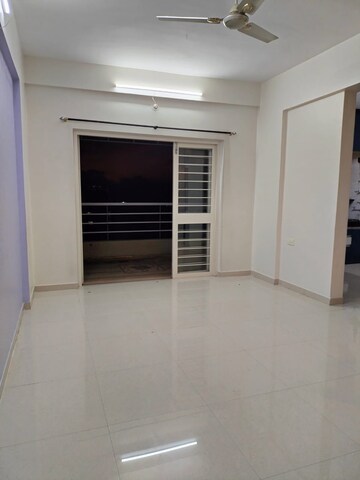 Room in 2 BHK Apartment at Sinhagad – for Rent