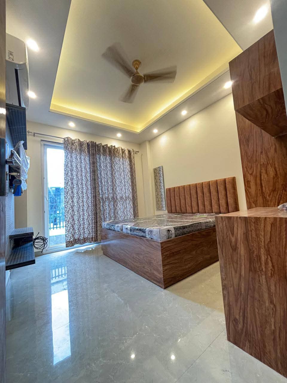 1 RkBuilder Floor For Rent in Saket