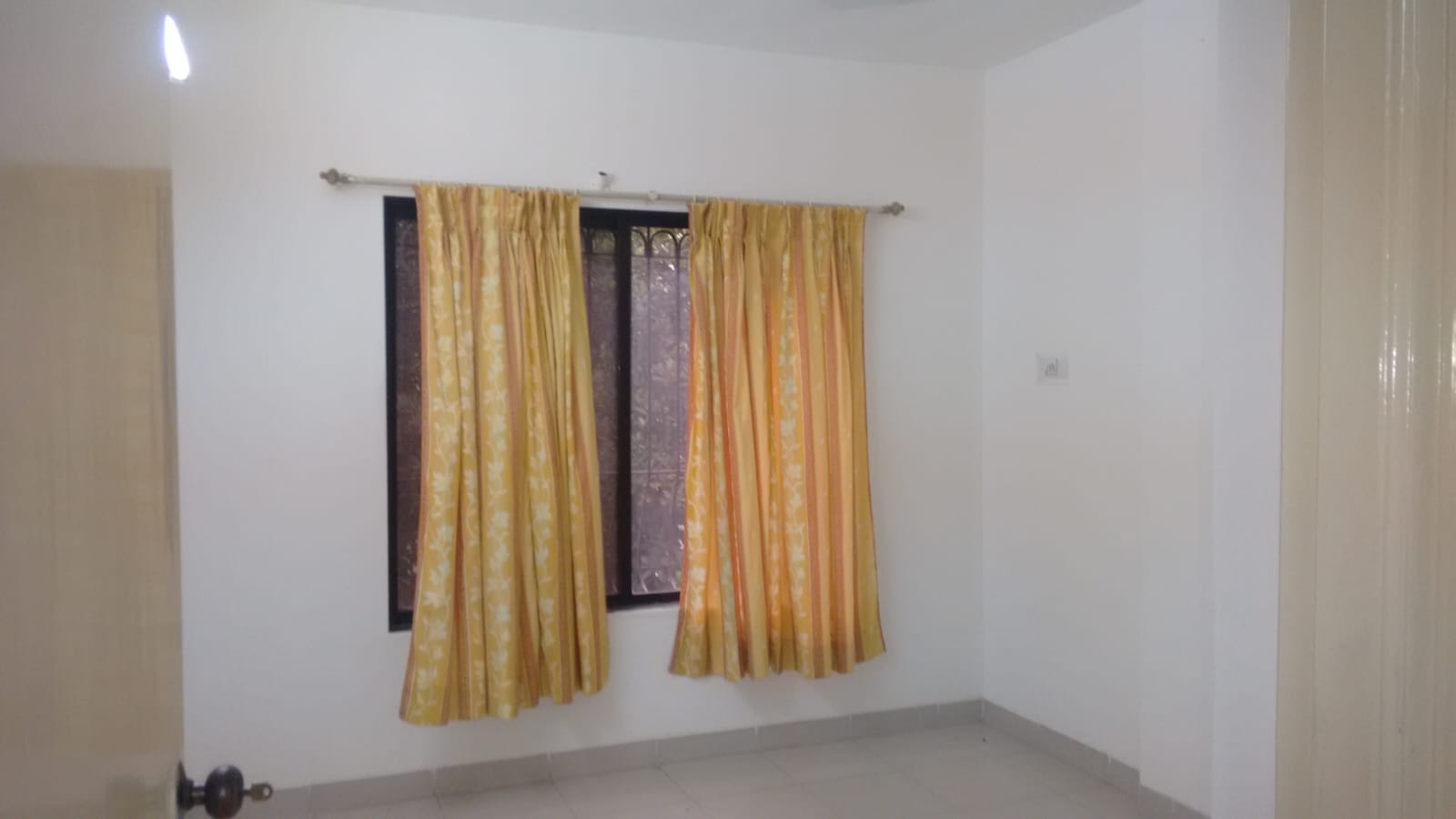 2 BHK 800 Sq.Ft. Apartment in Planet Millennium CHS