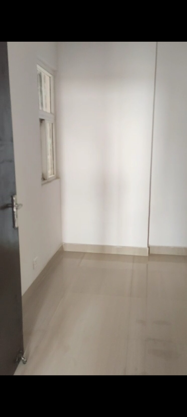 Room, amrapali-riverview 2.5 Bedroom 955 Sq.Ft. Apartment In Amrapali Leisure Valley Greater Noida 9526859