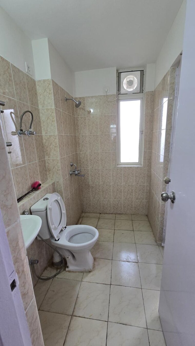 Bathroom, mrg-the-balcony 2 Bedroom 649 Sq.Ft. Apartment In Sector 93 Gurgaon 9526870