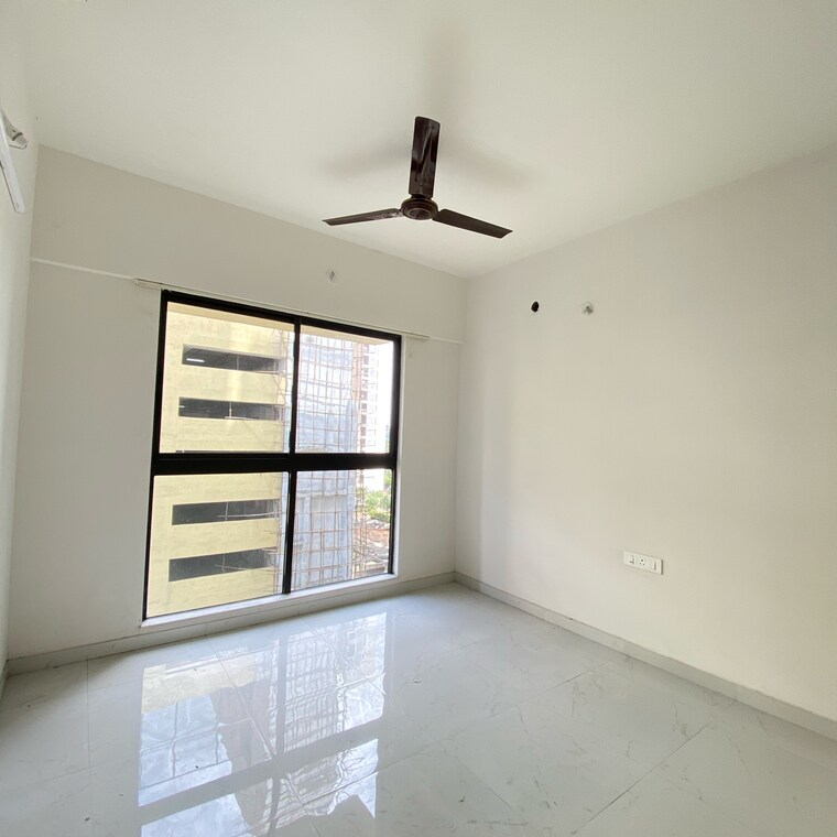 Room, runwal-gardens-phase-3 2 Bedroom 669 Sq.Ft. Apartment In Kalyan Shilphata Road Thane 9526881