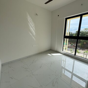 Room in 2.5 BHK Apartment at Runwal Gardens Phase 2, Kalyan Shilphata Road – for Rent