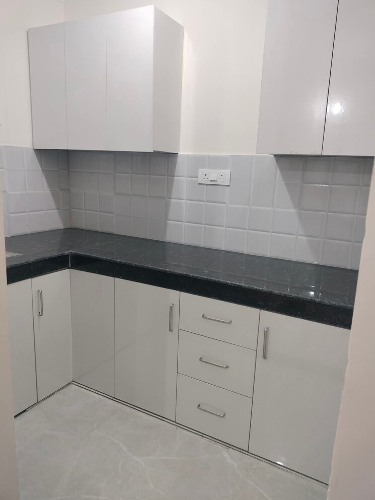Kitchen, saket 1 Bedroom 500 Sq.Ft. Builder Floor In Saket Delhi 9526891
