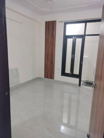 Room in 1 BHK Builder Floor at Saket – for Rent