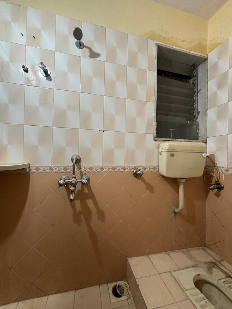 Bathroom, safal-park 2 Bedroom 1221 Sq.Ft. Apartment In Nerul Navi Mumbai 9526877