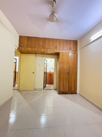 Room in 2 BHK Apartment at Safal Park, Nerul – for Rent