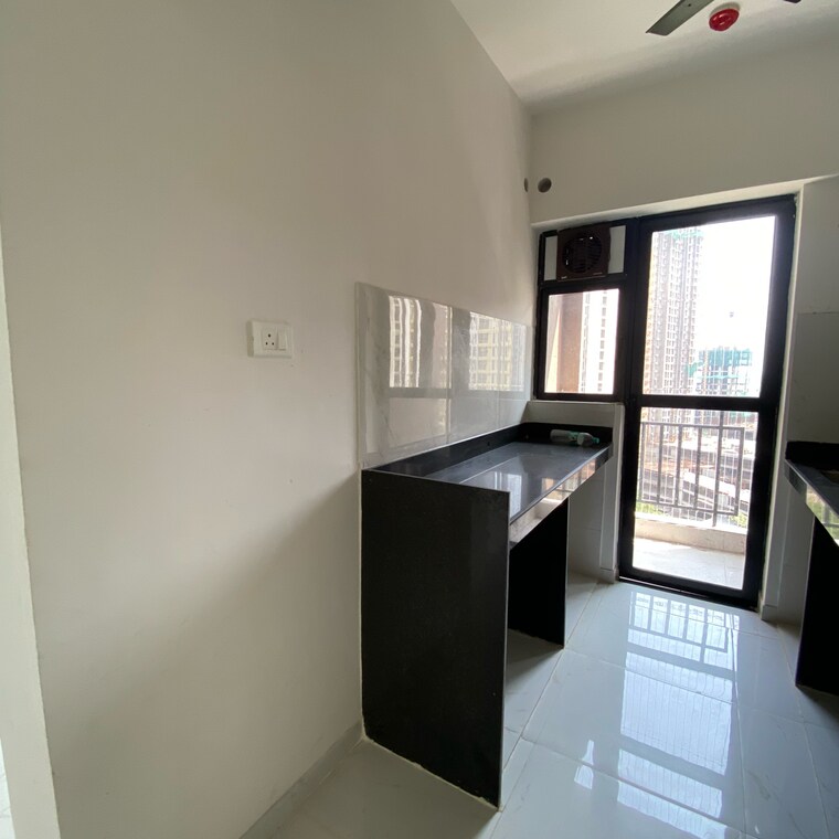 Team Area, runwal-gardens-phase-3 1.5 Bedroom 535 Sq.Ft. Apartment In Kalyan Shilphata Road Thane 9526895