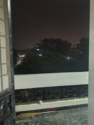 Furnished Amenities in 2 BHK Builder Floor at Malviya Nagar – for Rent