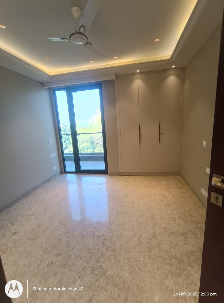 undefined, sarvodaya enclave 3 Bedroom 200 Sq.Yd. Builder Floor In Sarvodaya Enclave Delhi 9526927