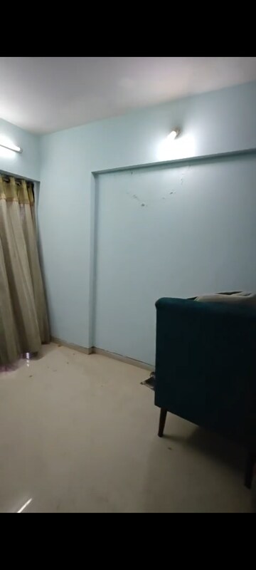 Room in 1 BHK Apartment at Kurla East – for Rent