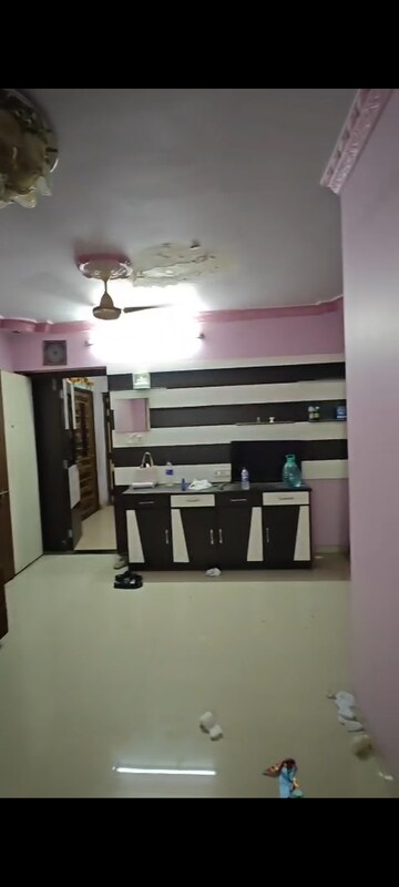 Master Bedroom in 1 BHK Apartment at Kurla East – for Rent