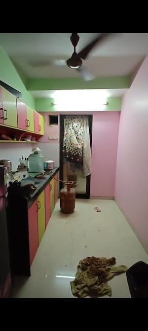 Master Bedroom in 1 BHK Apartment at Kurla East – for Rent