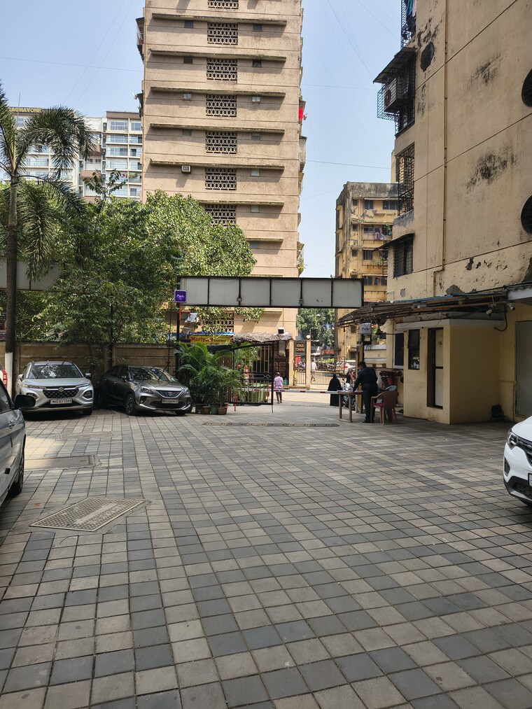 Exterior View, kurla east 1 Bedroom 500 Sq.Ft. Apartment In Kurla East Mumbai 9526934