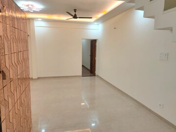 Room in 3 BHK Villa at Sonegaon – for Rent