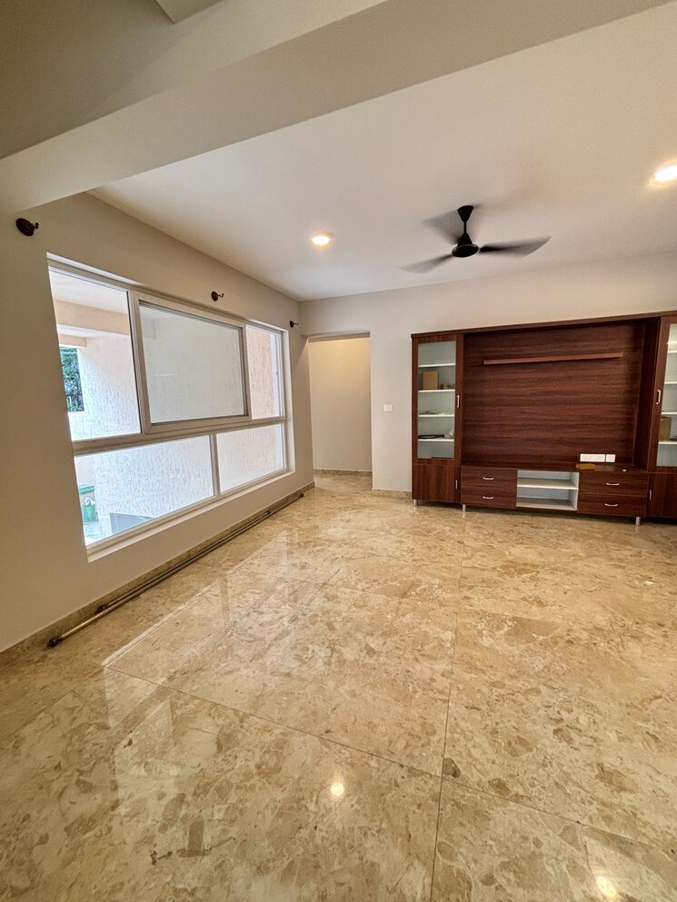 Room, frazer town 3 Bedroom 2400 Sq.Ft. Builder Floor In Frazer Town Bangalore 9526968